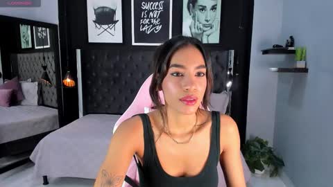 Snapshot of kitty_collins_ chatting on 09/16/25, 11:11 Kitty online show from 09/16/25, 11:11