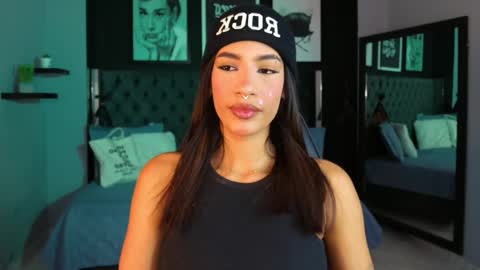 Snapshot of kitty_collins_ chatting on 03/17/26, 11:46 Kitty online show from 03/17/26, 11:46