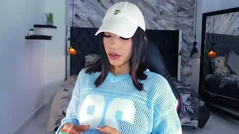 Kitty online show from 06/04/26, 12:00