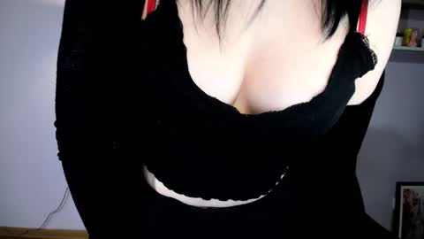 Snapshot of kitty_denise chatting on 03/03/26, 11:10 Denise online show from 03/03/26, 11:10