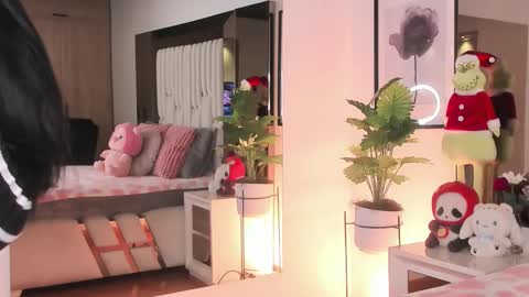 kitty online show from 12/02/25, 09:43