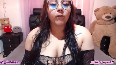 Snapshot of kitty_eyes chatting on 02/11/26, 03:55 kitty online show from 02/11/26, 03:55