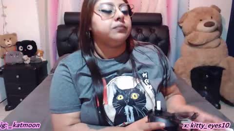 Snapshot of kitty_eyes chatting on 03/27/26, 04:07 kitty online show from 03/27/26, 04:07