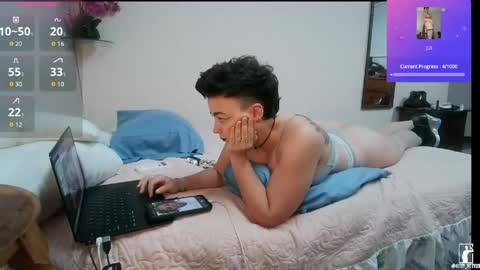 Snapshot of kitty_fitty29 chatting on 05/27/26, 01:57 kitty_fitty29 online show from 05/27/26, 01:57