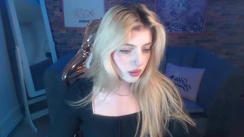kitty_fox_b online show from 01/08/25, 01:53