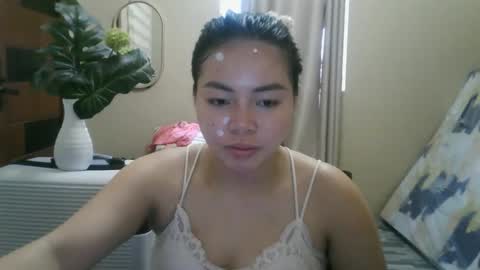 Snapshot of kitty_fussy chatting on 03/25/26, 12:27 kitty_fussy online show from 03/25/26, 12:27