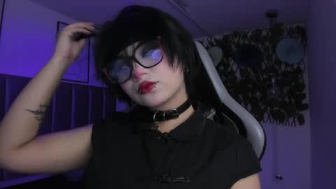 Snapshot of kitty_gang chatting on 05/13/26, 01:25 Camila online show from 05/13/26, 01:25