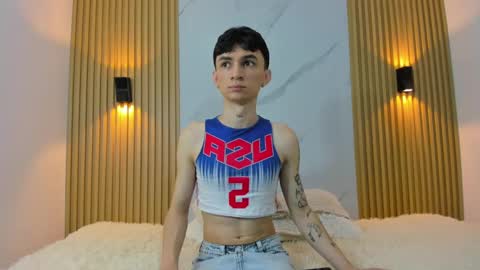 kitty_gill online show from 12/19/24, 11:29