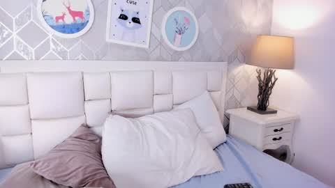 Snapshot of kitty_iris_ chatting on 05/11/26, 04:04 kitty iris online show from 05/11/26, 04:04