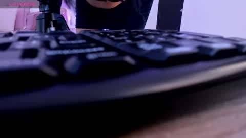 Snapshot of kitty_pam chatting on 01/07/25, 08:10 Kitty online show from 01/07/25, 08:10