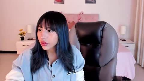 Snapshot of kitty_pam chatting on 03/05/25, 05:07 Kitty online show from 03/05/25, 05:07