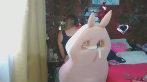 Daniela Ferreira online show from 03/24/26, 11:48