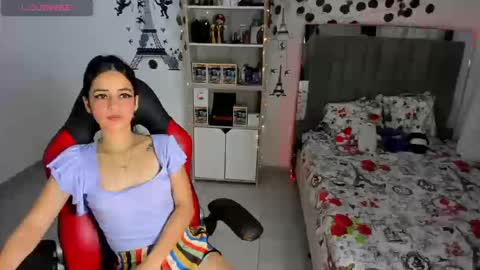Snapshot of kitty_scoot chatting on 09/11/25, 12:55 kitty_scoot online show from 09/11/25, 12:55