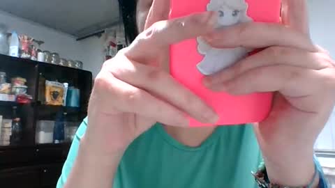 Snapshot of kitty_small69 chatting on 03/18/26, 02:04 kitty_small69 online show from 03/18/26, 02:04