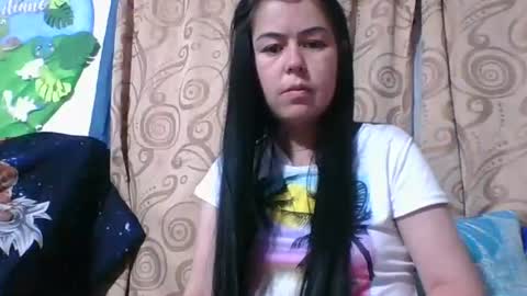 Snapshot of kitty_small69 chatting on 05/11/26, 01:44 kitty_small69 online show from 05/11/26, 01:44