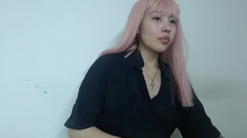 Snapshot of kitty_spank19 chatting on 05/20/26, 06:19 nina martinez online show from 05/20/26, 06:19