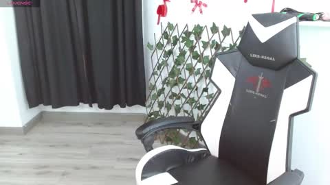 kitty_vaal online show from 02/09/25, 06:54