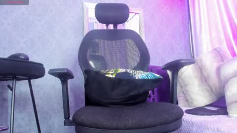 Kendall Saray   online show from 03/11/25, 10:51