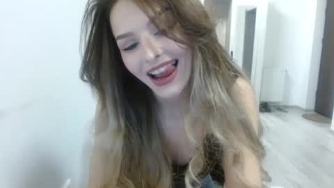 Snapshot of kittyblackcat chatting on 04/25/26, 06:27 Kitty online show from 04/25/26, 06:27
