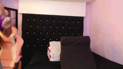 Snapshot of kittybonx chatting on 10/04/25, 11:14 paola online show from 10/04/25, 11:14