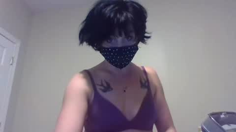 Snapshot of kittycockloco chatting on 12/13/24, 06:10 your hot neighbor online show from 12/13/24, 06:10