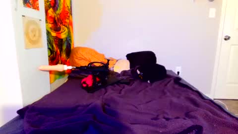 babygirlkitty online show from 10/11/25, 08:13