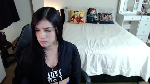 Isabel online show from 02/12/25, 05:37