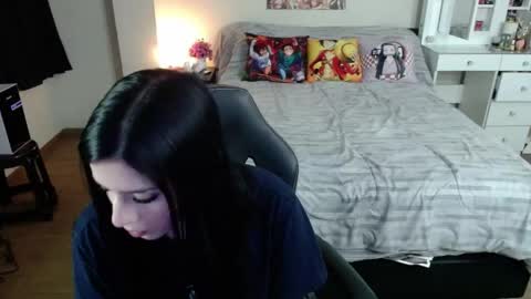 Isabel online show from 05/11/26, 01:44