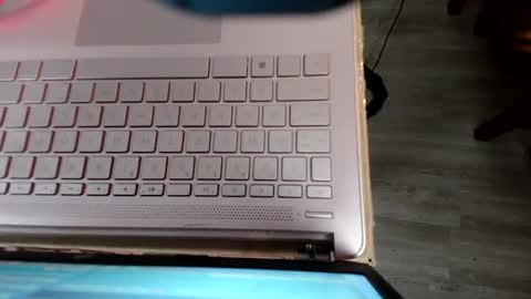 Snapshot of kittykat_1999 chatting on 02/21/25, 10:26 kittykat 1999 online show from 02/21/25, 10:26