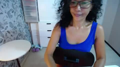 Snapshot of kittykatss chatting on 07/03/26, 05:47 Viktoria online show from 07/03/26, 05:47