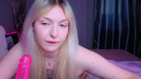 Snapshot of kittykendall chatting on 04/28/26, 04:12 kittykendall online show from 04/28/26, 04:12