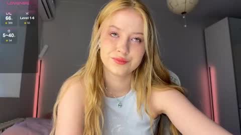 Snapshot of kittyloffe chatting on 05/19/26, 03:02 Monika online show from 05/19/26, 03:02