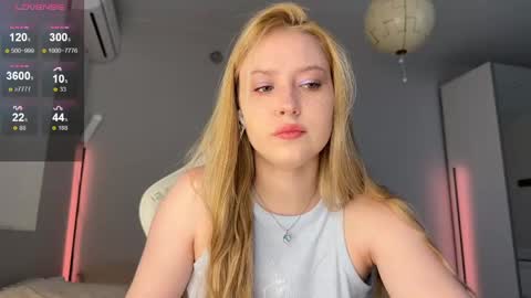 Snapshot of kittyloffe chatting on 05/30/26, 03:14 Monika online show from 05/30/26, 03:14