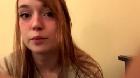 Snapshot of kittyme0ws chatting on 02/21/25, 06:04 kitty online show from 02/21/25, 06:04