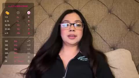 mia online show from 02/11/25, 02:24