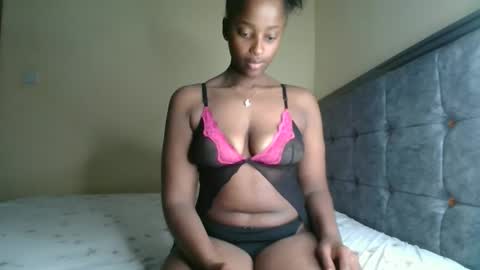 Kittypettite online show from 09/24/25, 03:48