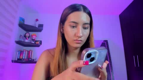 Snapshot of kittyrush_ chatting on 10/10/25, 06:23 kitty online show from 10/10/25, 06:23