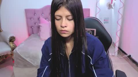 Kitty  online show from 09/29/25, 11:48