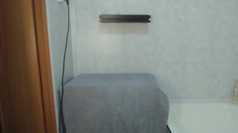 kittysweety_alex1 online show from 02/05/25, 08:04