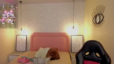  K I T T  Y  online show from 10/20/25, 12:16