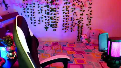 Kittyuwu  online show from 01/14/26, 09:09