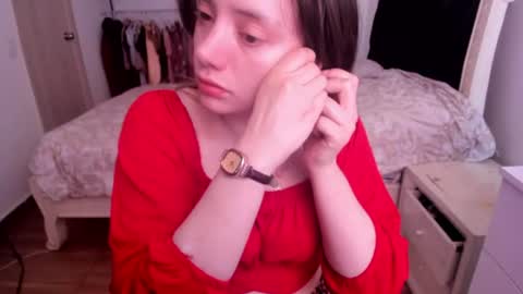 Snapshot of kittywantslove23 chatting on 06/11/26, 08:07 kittywantslove23 online show from 06/11/26, 08:07