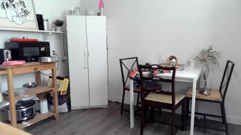 Snapshot of kittyymaze chatting on 03/25/26, 12:55 Kittyymaze online show from 03/25/26, 12:55