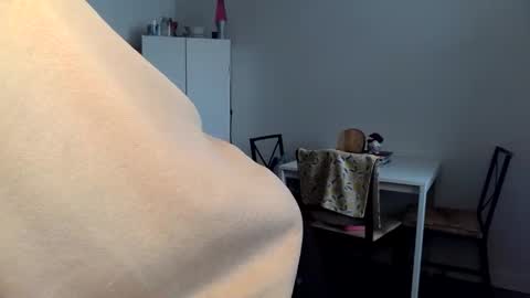 Snapshot of kittyymaze chatting on 03/26/26, 12:22 Kittyymaze online show from 03/26/26, 12:22
