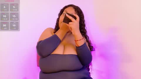 Kitty Hill online show from 10/30/25, 04:36