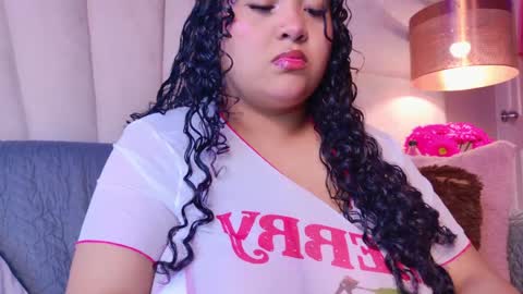 Snapshot of kity_hill chatting on 06/05/26, 03:35 Kitty Hill online show from 06/05/26, 03:35