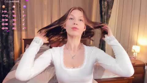 Snapshot of kity_paw chatting on 11/29/25, 08:01 Zendaya online show from 11/29/25, 08:01