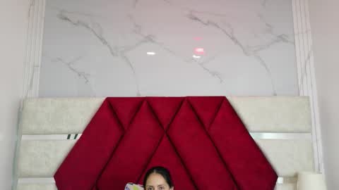 Luisa y Jairo online show from 12/15/25, 02:10