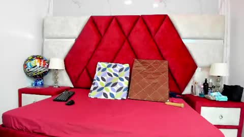 Luisa y Jairo online show from 07/24/26, 12:14