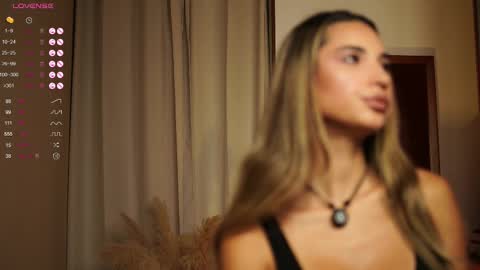 Erika online show from 10/03/25, 07:00